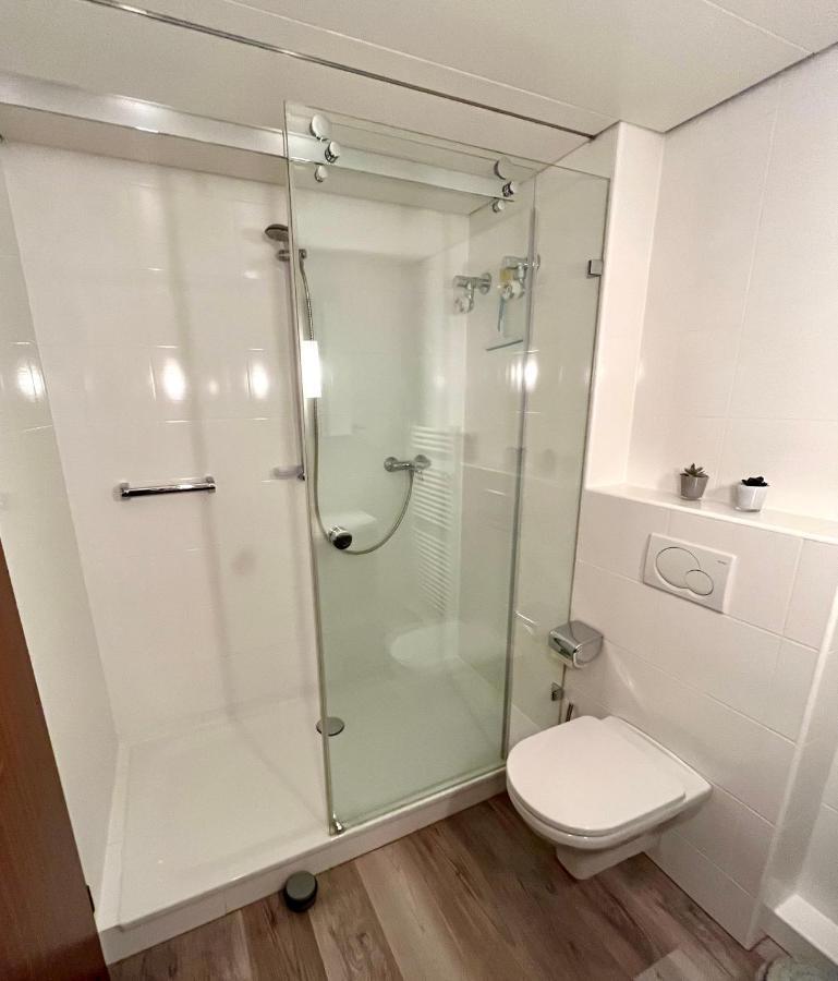 Appartementresidenz Am Kurpark - Ferienwohnungen Mit Pool & Sauna & Garage Bad Salzuflen Buitenkant foto