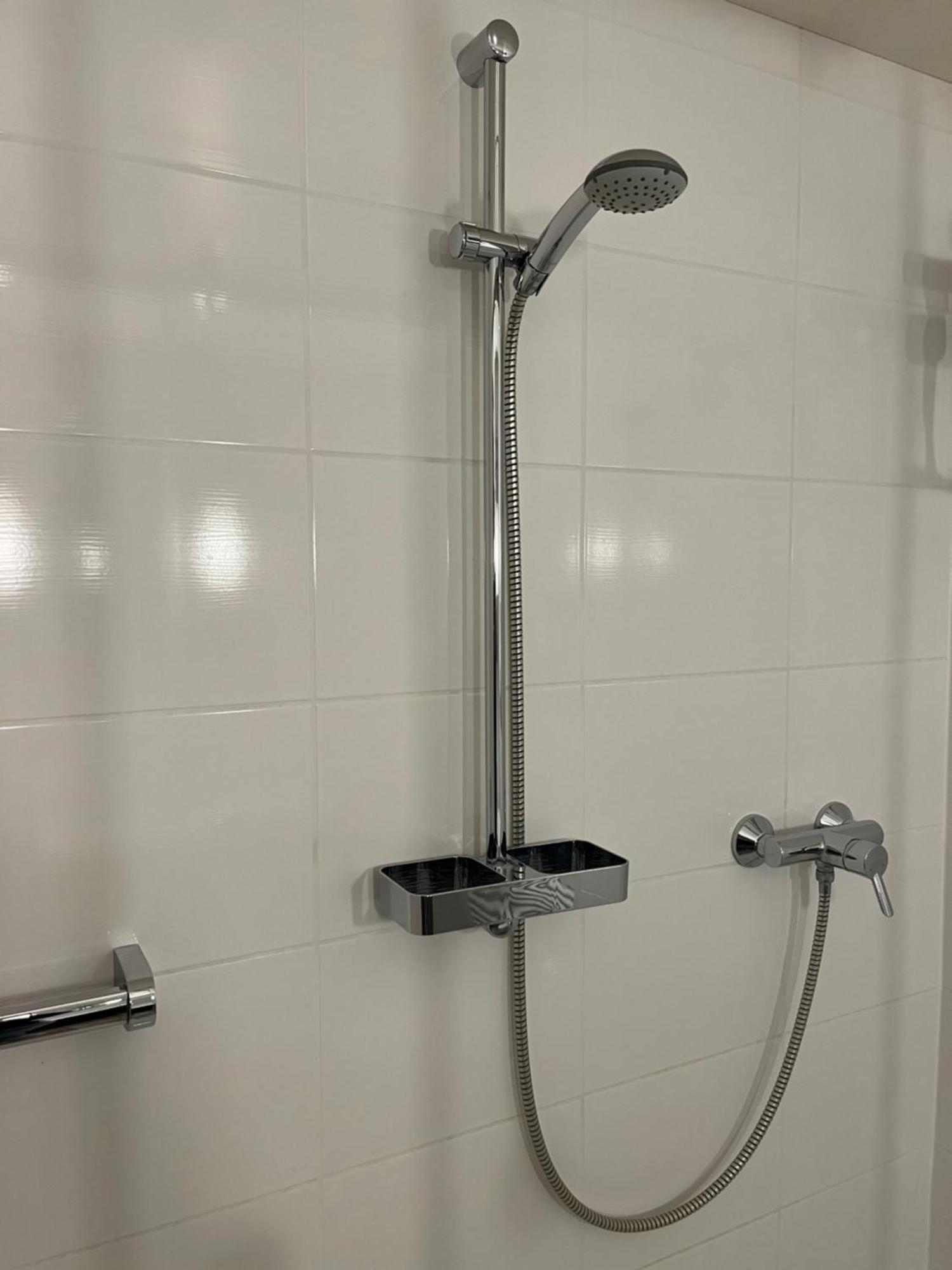Appartementresidenz Am Kurpark - Ferienwohnungen Mit Pool & Sauna & Garage Bad Salzuflen Kamer foto
