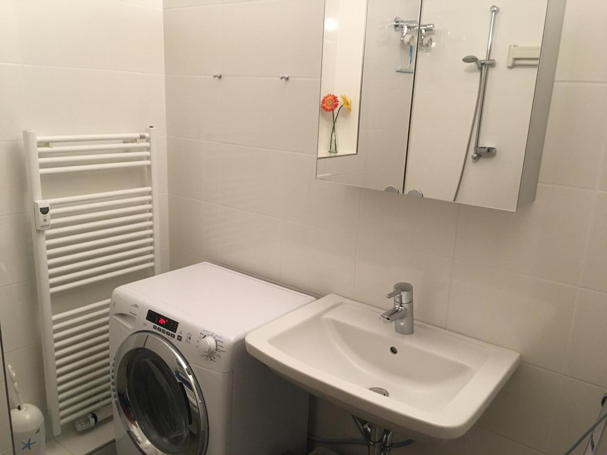 Appartementresidenz Am Kurpark - Ferienwohnungen Mit Pool & Sauna & Garage Bad Salzuflen Kamer foto